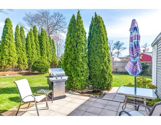 39 McCarthy Avenue Chicopee, MA 01020 - Photo 4 of 27