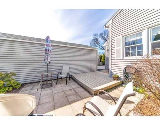 39 McCarthy Avenue Chicopee, MA 01020 - Photo 5 of 27