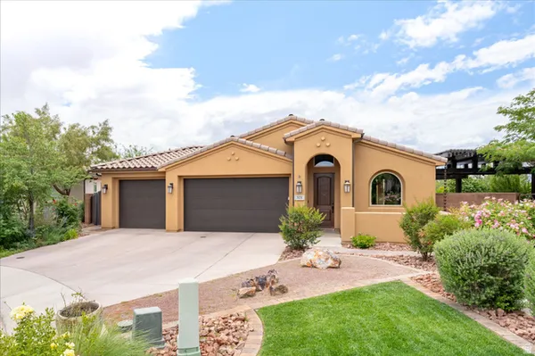 $530,000 | 313 Peridot Drive, Washington, UT 84780