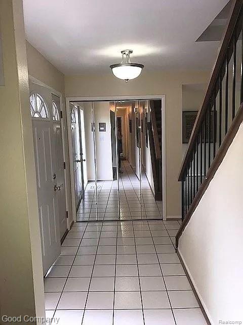 30123 Fox Grove Road Farmington, MI 48334 - Photo 6 of 36