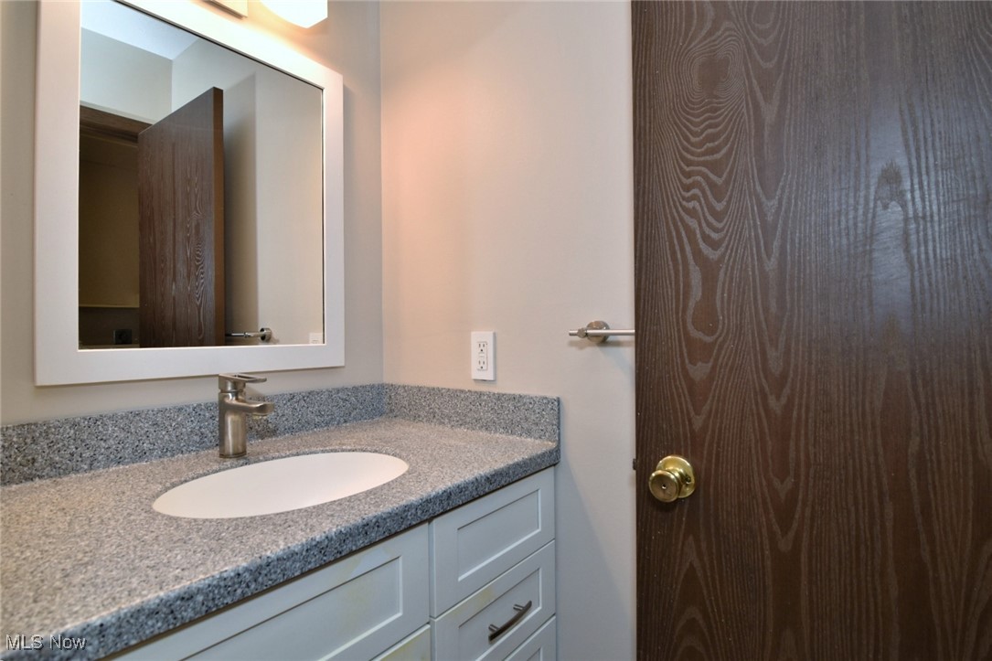 3430 Mayfield Road Cleveland Heights, OH 44118 - Photo 19 of 27