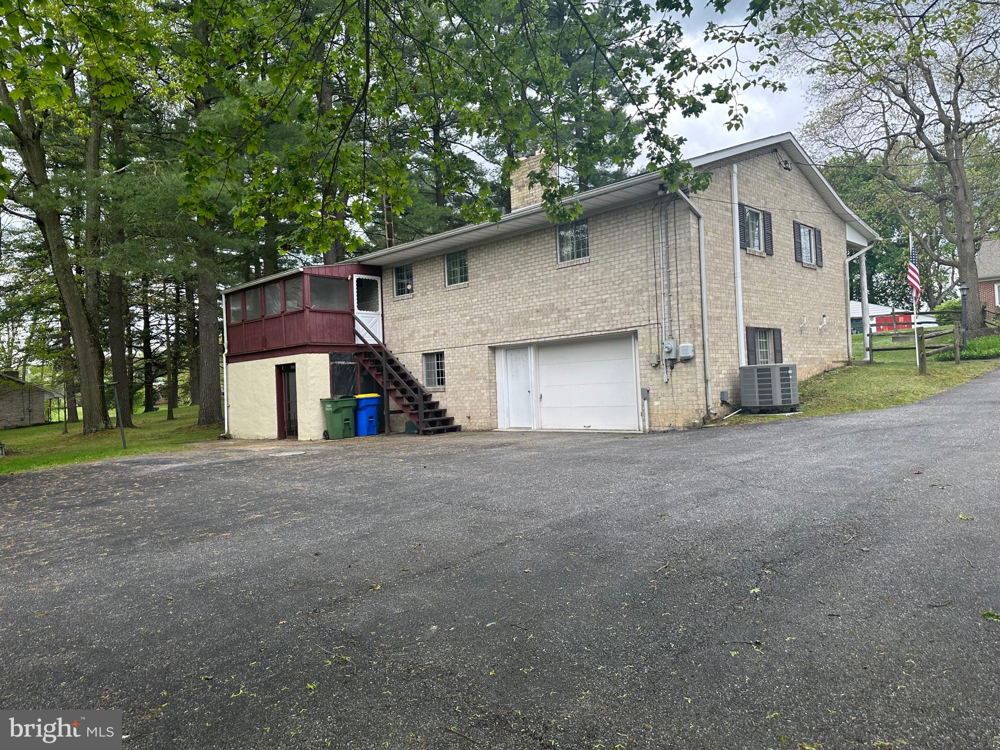 110 Impounding Dam Road Hanover, PA 17331 - Photo 4 of 53