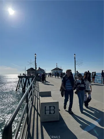 $1,799,999 | 110 Alabama Street, Huntington Beach, CA 92648