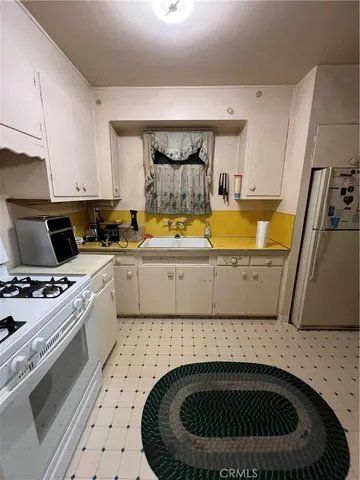 $1,799,999 | 110 Alabama Street, Huntington Beach, CA 92648