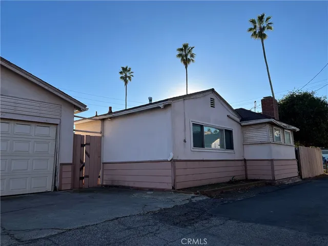 $1,799,999 | 110 Alabama Street, Huntington Beach, CA 92648