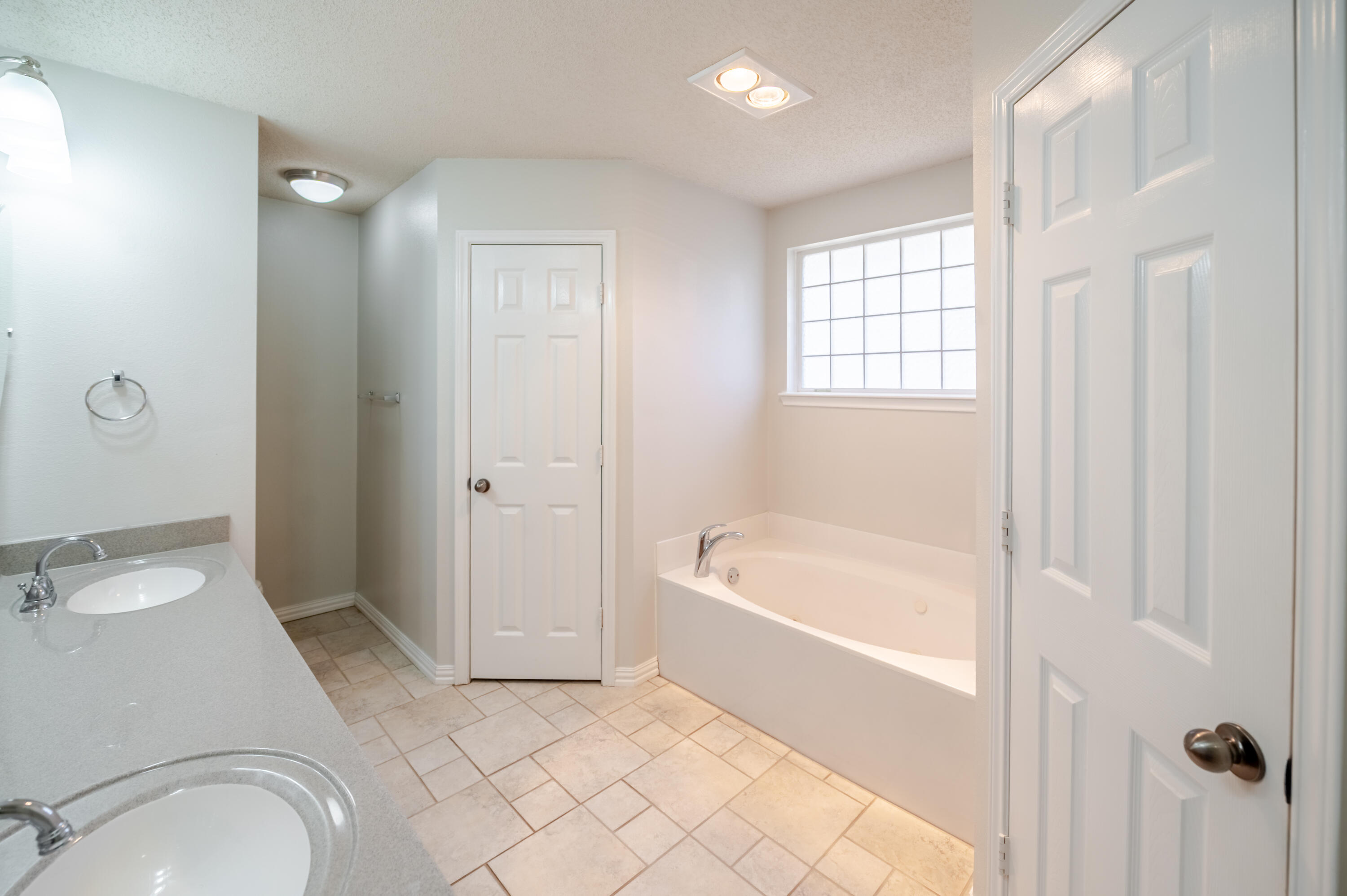 6810 84th Street Lubbock, TX 79424 - Photo 21 of 33 RE6.2-29