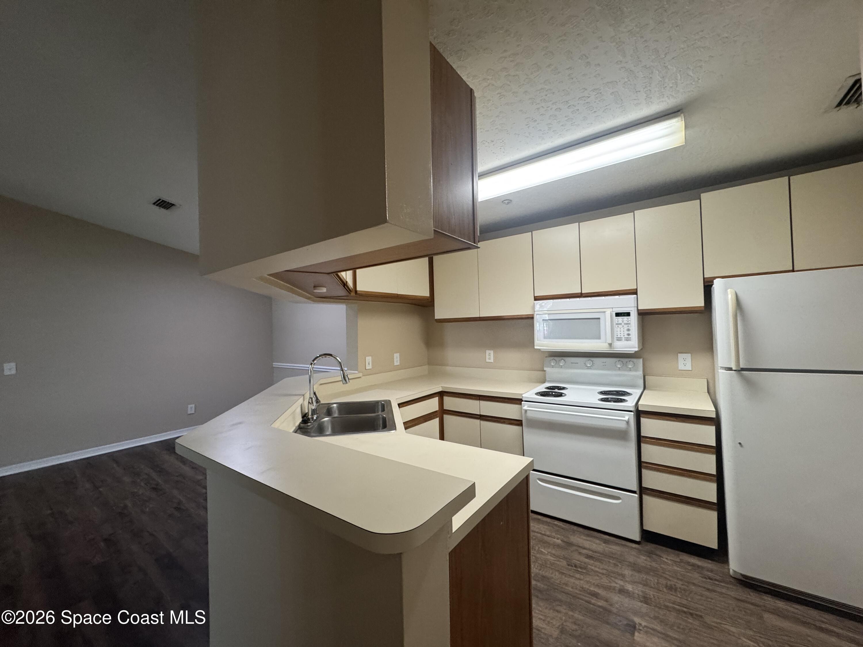 7667 North Wickham Road, Unit 316 Melbourne, FL 32940 - Photo 10 of 24 IMG_7892
