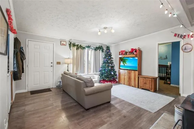 $225,000 | 22304 South Buck Drive, Peculiar, MO 64078