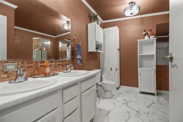 $225,000 | 22304 South Buck Drive, Peculiar, MO 64078