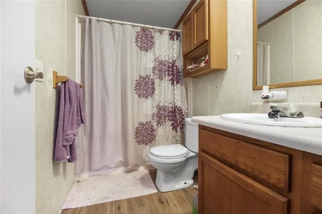 $225,000 | 22304 South Buck Drive, Peculiar, MO 64078