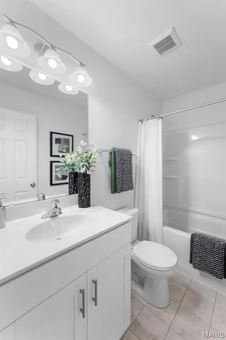 $249,900 | 116 Canal Cottage Alley, St. Charles, MO 63301