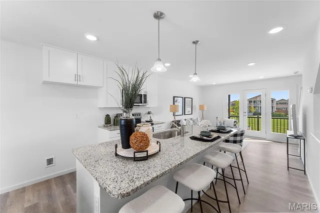 $249,900 | 116 Canal Cottage Alley, St. Charles, MO 63301