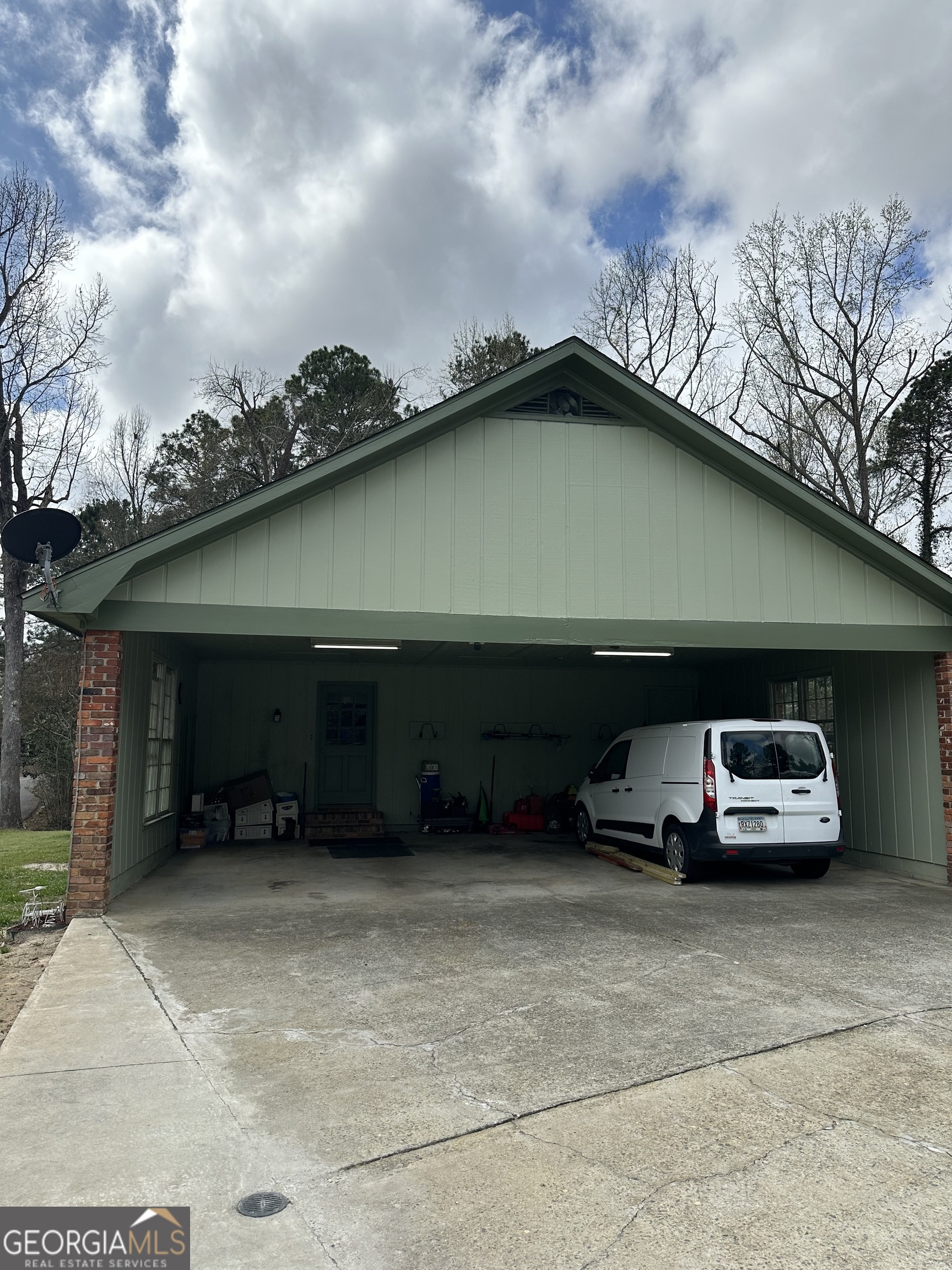 500 Payne Place Dublin, GA 31021 - Photo 2 of 41