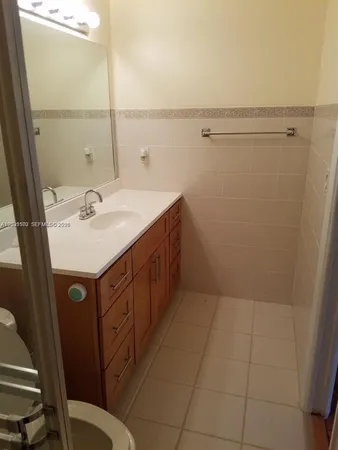 $3,300 | 2750 North 34th Avenue, Unit 9D, Hollywood, FL 33021