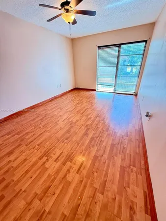 $3,300 | 2750 North 34th Avenue, Unit 9D, Hollywood, FL 33021