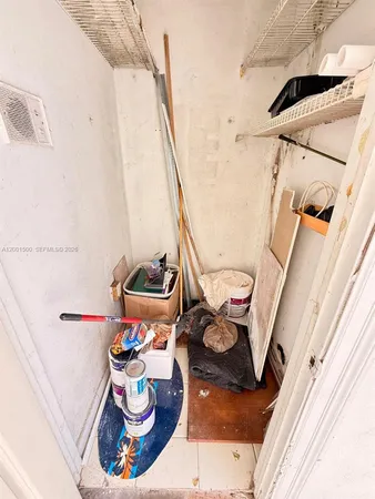 $3,300 | 2750 North 34th Avenue, Unit 9D, Hollywood, FL 33021