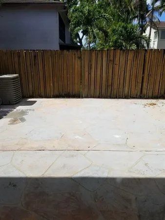 $3,300 | 2750 North 34th Avenue, Unit 9D, Hollywood, FL 33021