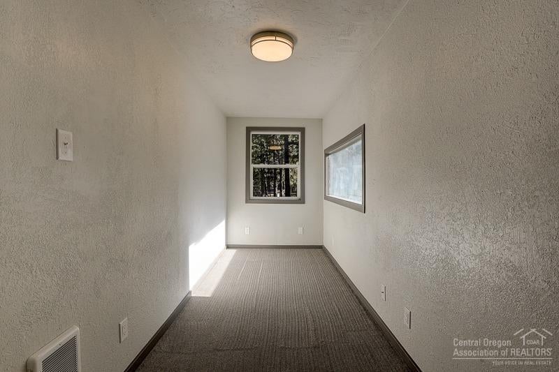 15851 Dawn Road La Pine, OR 97739 - Photo 17 of 24 Gallery Image 17