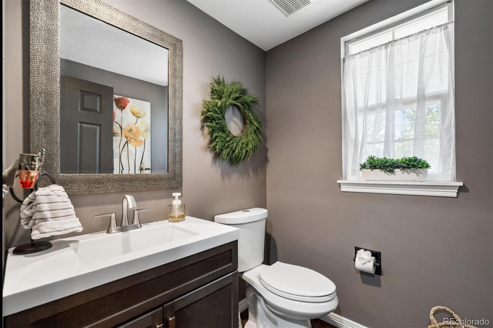 9962 Hawthorne Street Highlands Ranch, CO 80126 - Photo 21 of 50