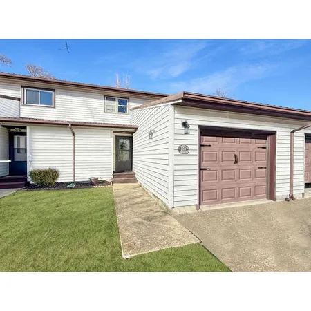 $117,500 | 1412 S Shores, Sullivan, IL 61951