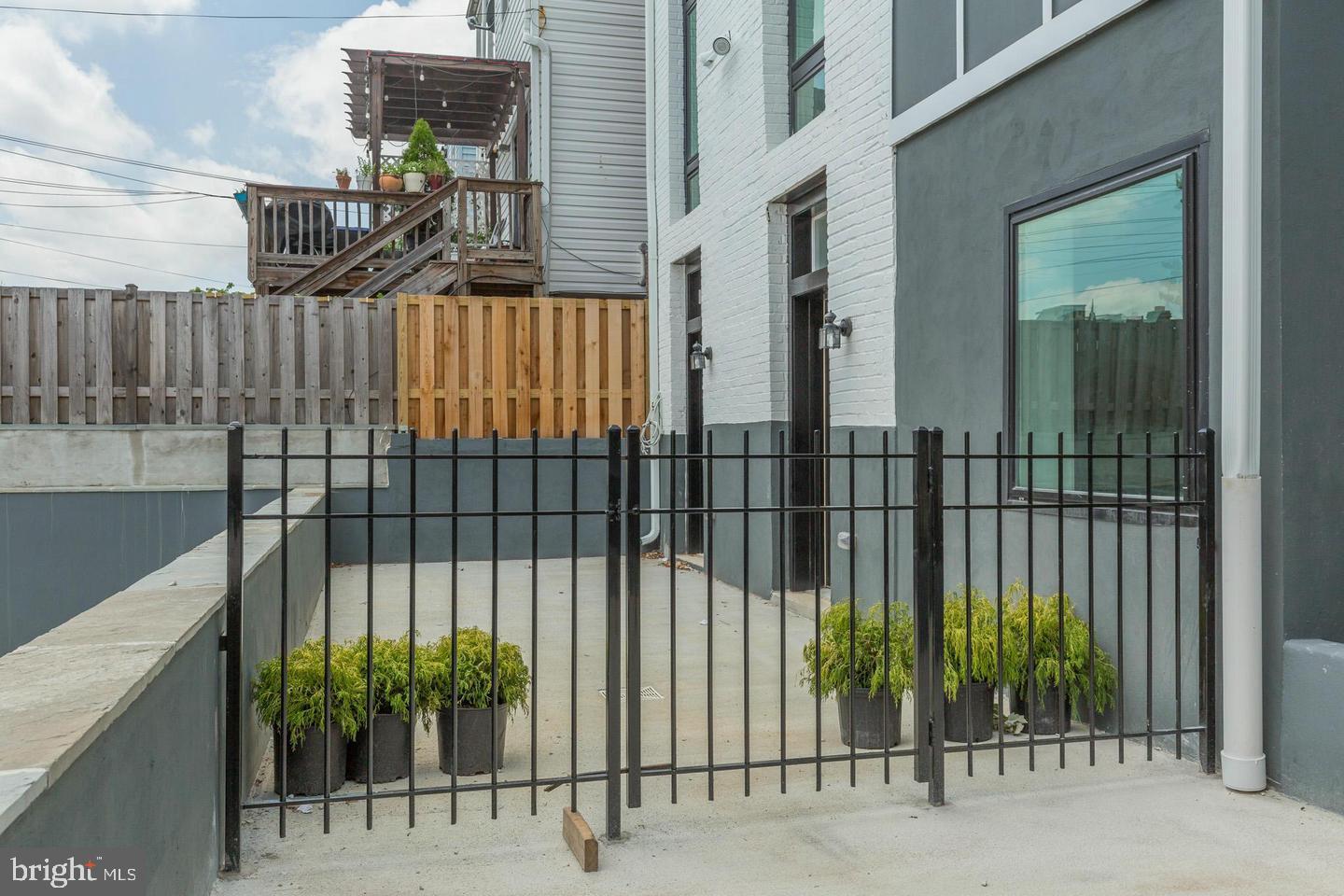 1352 Quincy Street Northwest, Unit 1 Washington, DC 20011 - Photo 23 of 26 a view of a balcony