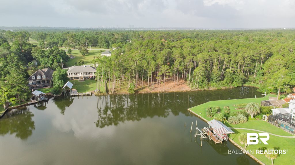 4 South Bayou Drive Elberta, AL 36530 - Photo 3 of 23