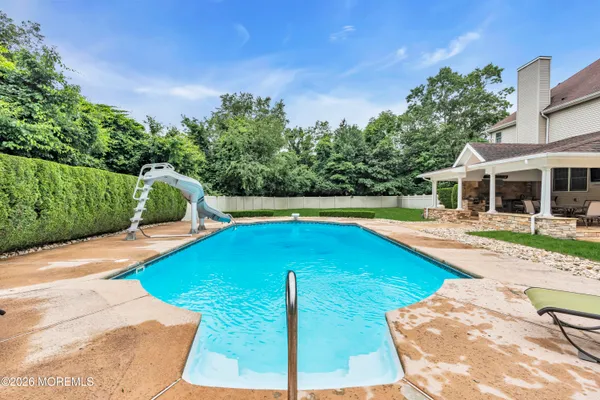$1,230,000 | 2 Michaels Court, Jackson, NJ 08527