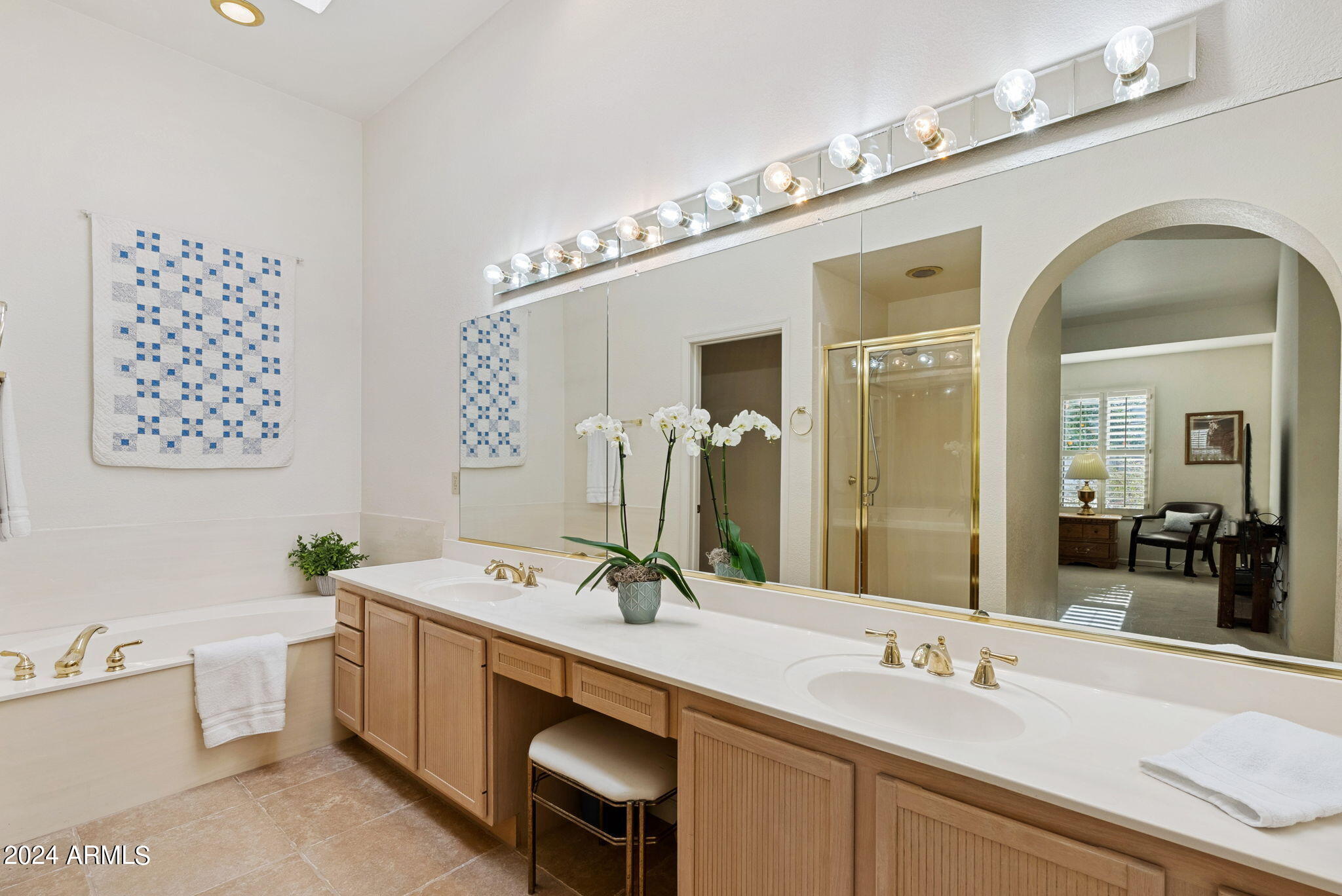 7272 East Gainey Ranch Road, Unit 55 Scottsdale, AZ 85258 - Photo 11 of 28 Primary bathroom