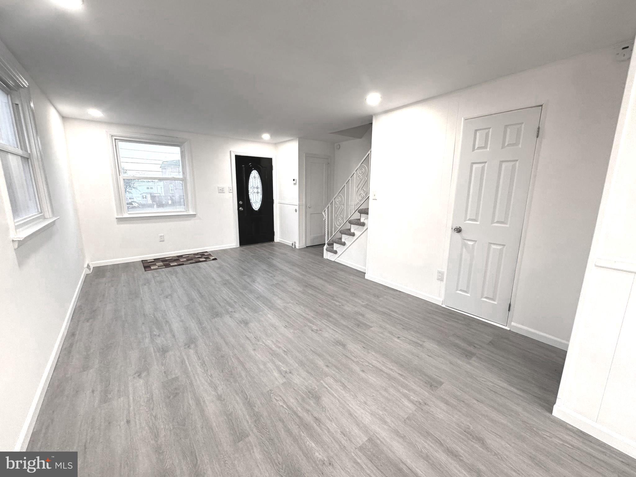 110 Lynn Road Ridley Park, PA 19078 - Photo 7 of 25 living room