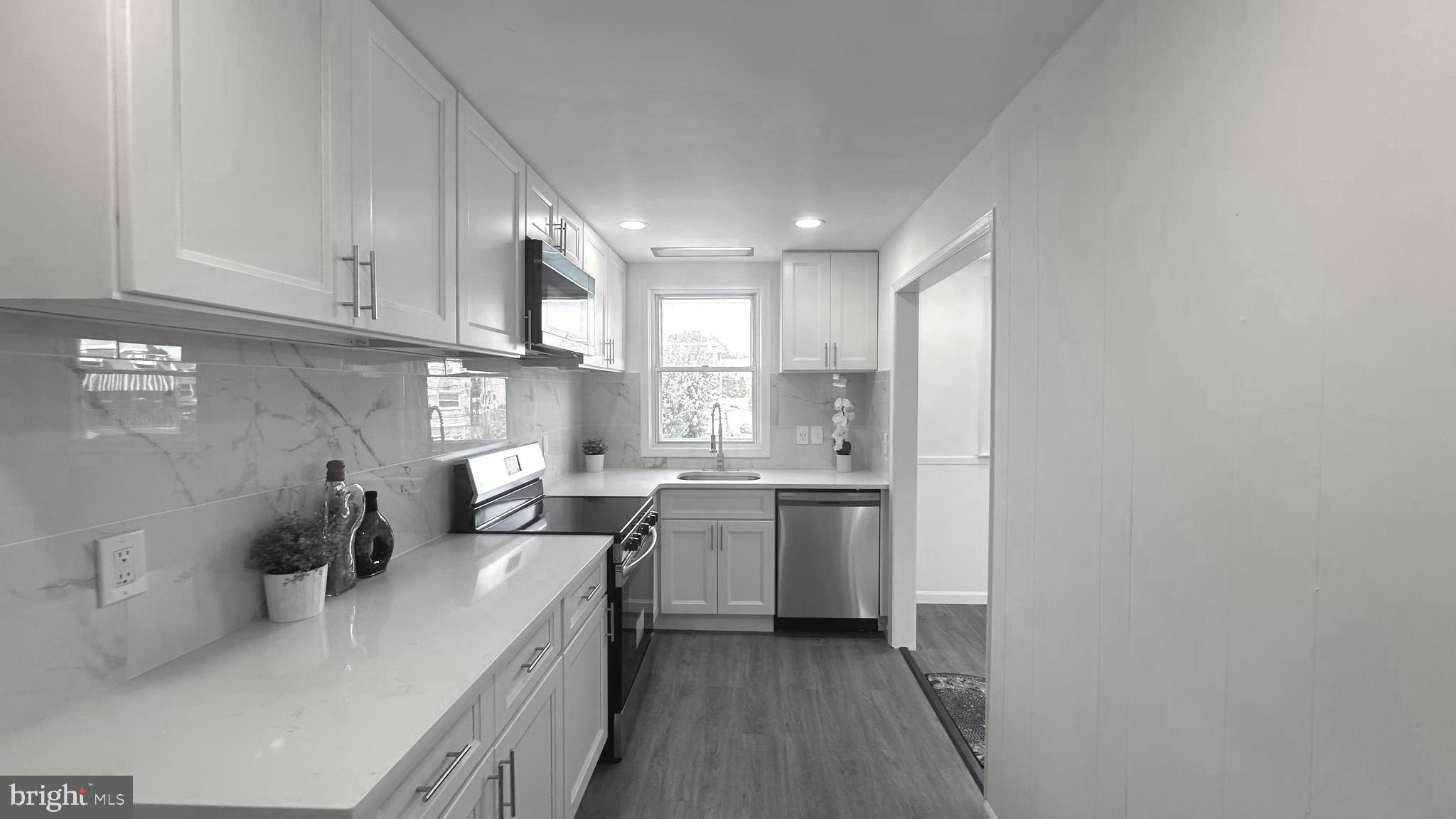 110 Lynn Road Ridley Park, PA 19078 - Photo 10 of 25 kitchen