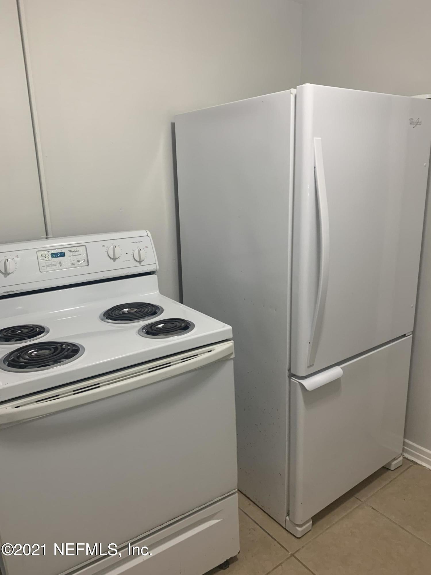 9268 11th Avenue Jacksonville, FL 32208 - Photo 5 of 15 IMG-2821