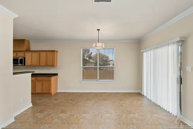 $365,000 | 213 Springtree Parkway, Cibolo, TX 78108