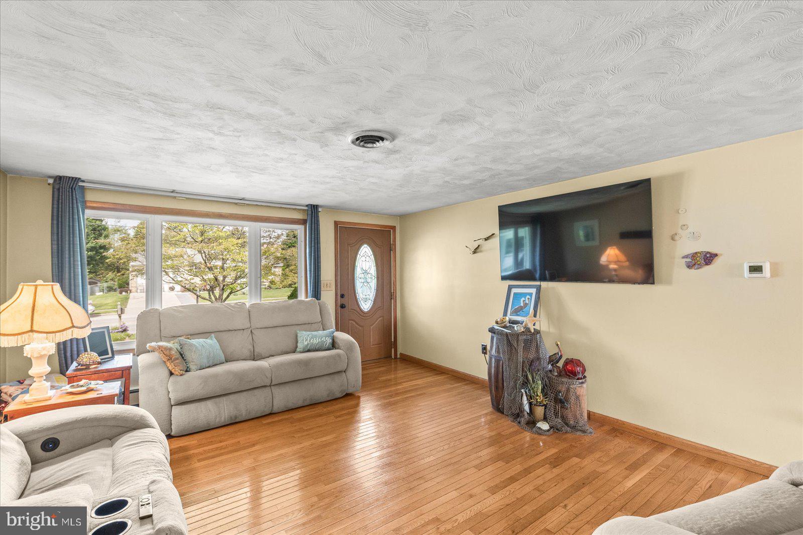 1021 High Street Hanover, PA 17331 - Photo 7 of 33