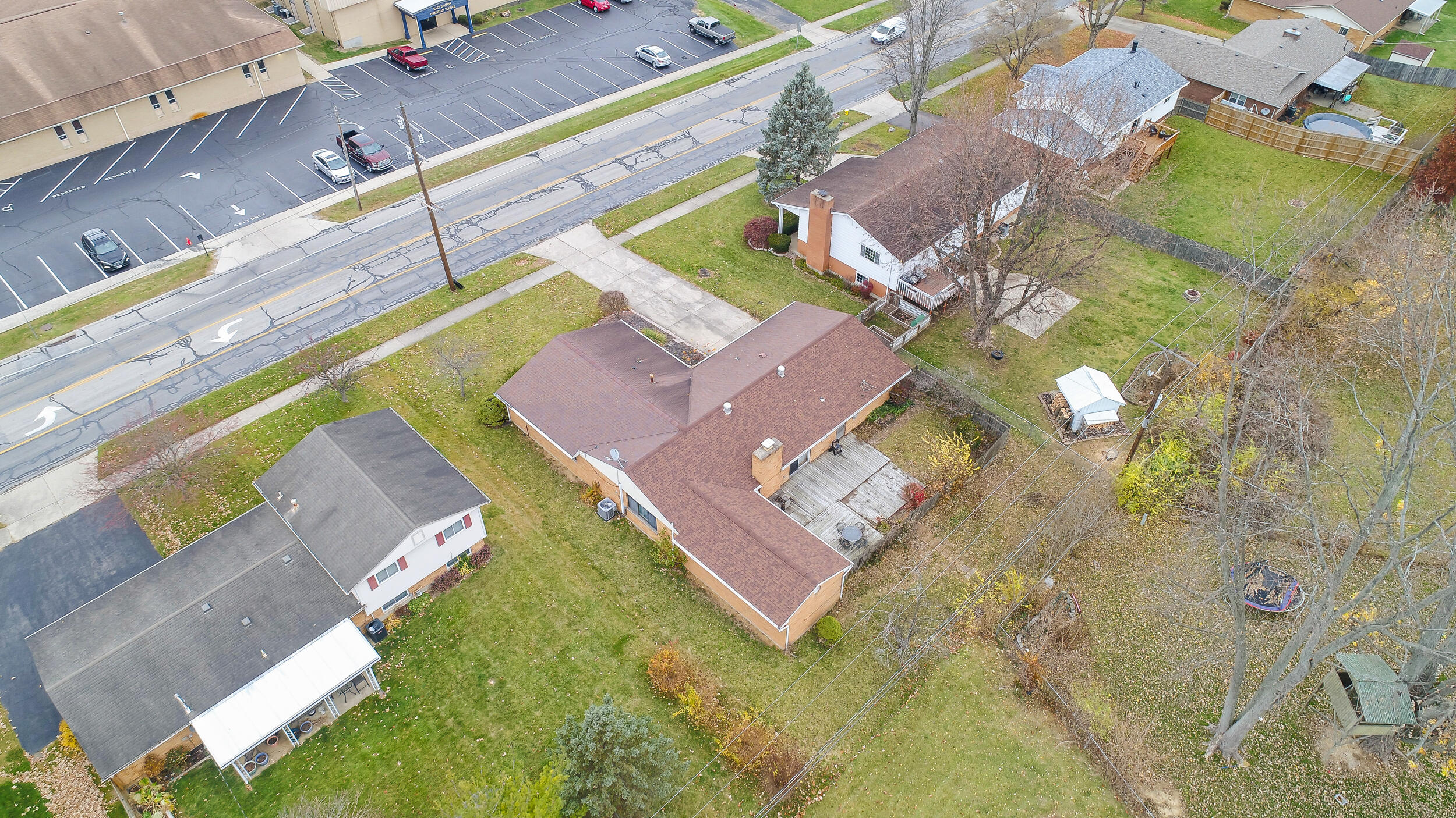 956 Spinning Road Dayton, OH 45431 - Photo 4 of 33