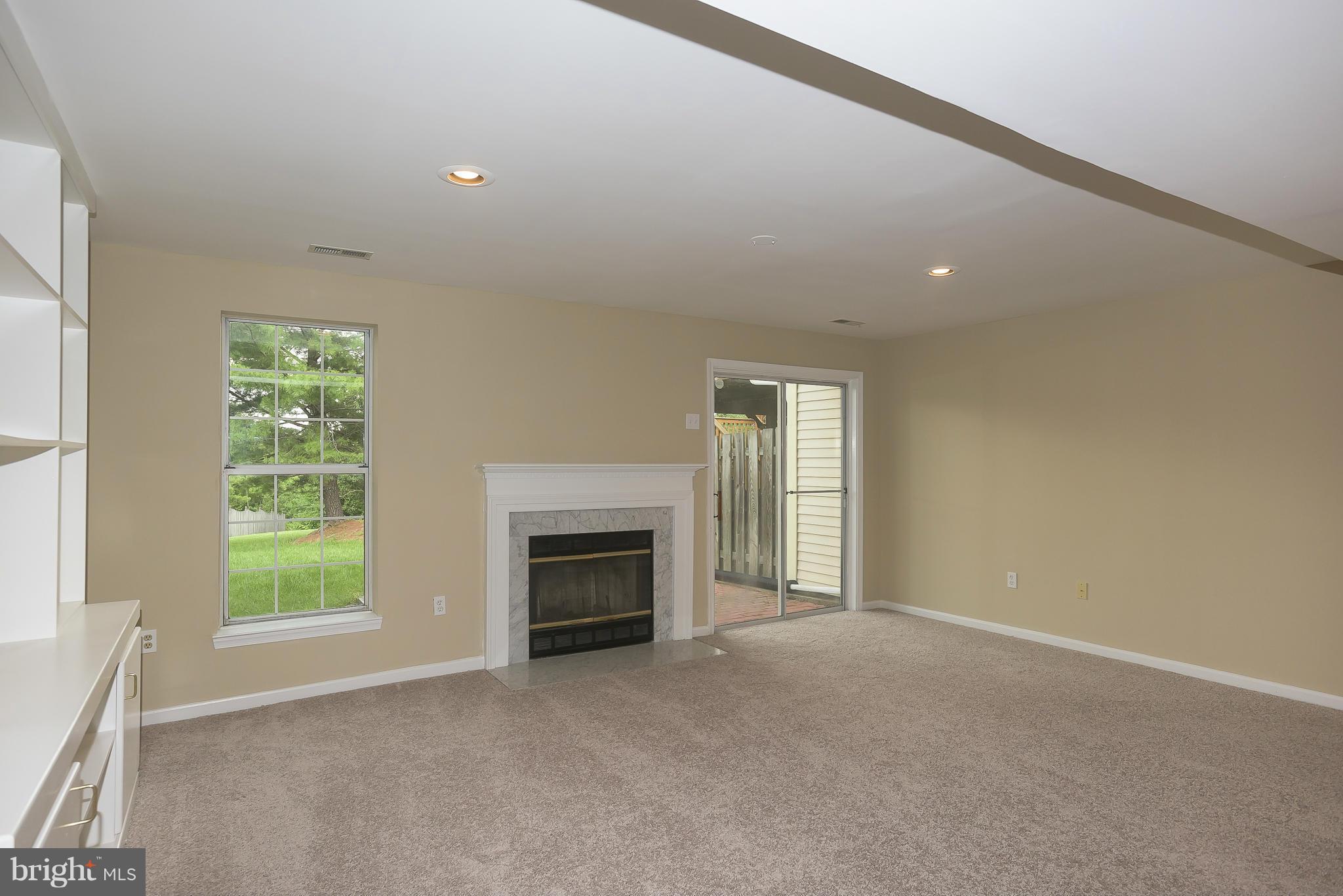 4317 Hanf Farm Road Baltimore, MD 21236 - Photo 20 of 26 Family Room