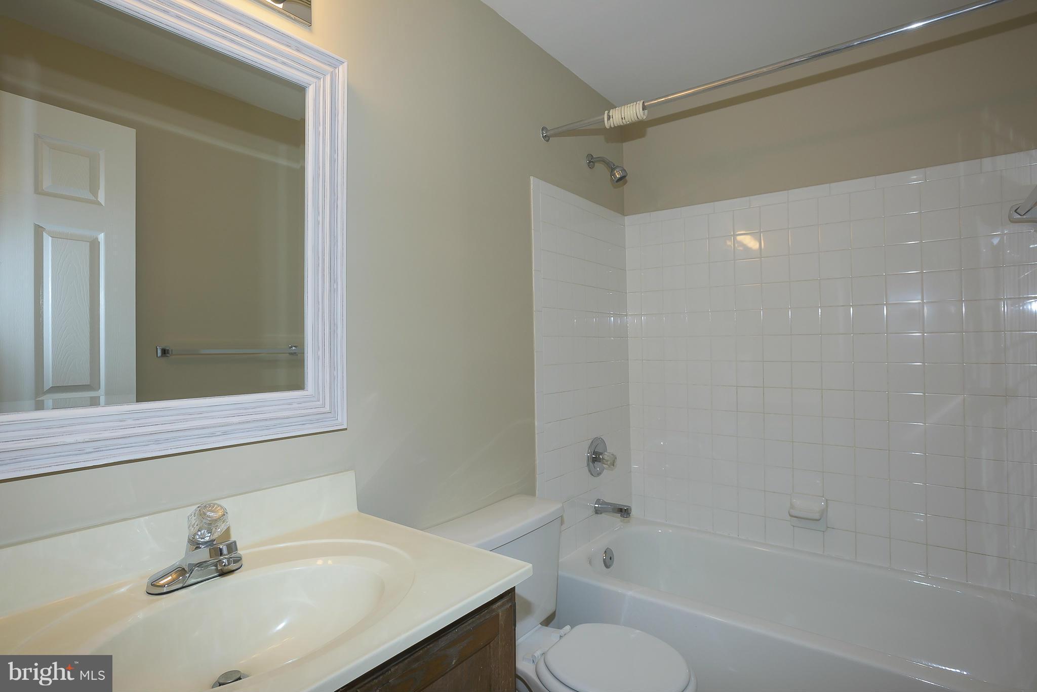 4317 Hanf Farm Road Baltimore, MD 21236 - Photo 23 of 26 Bath
