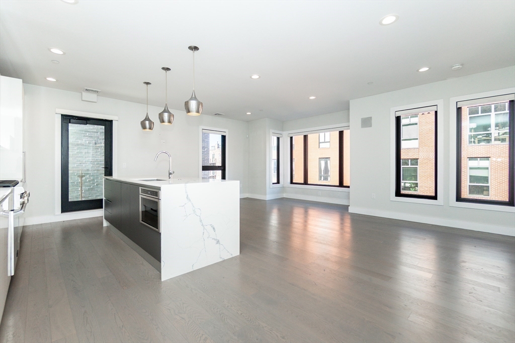 39 A Street, Unit 8 Boston, MA 02127 - Photo 5 of 17