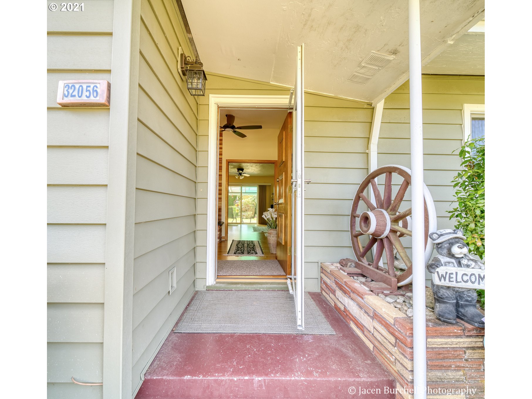 32056 Raymond Creek Road Scappoose, OR 97056 - Photo 4 of 27 Gallery Image 4