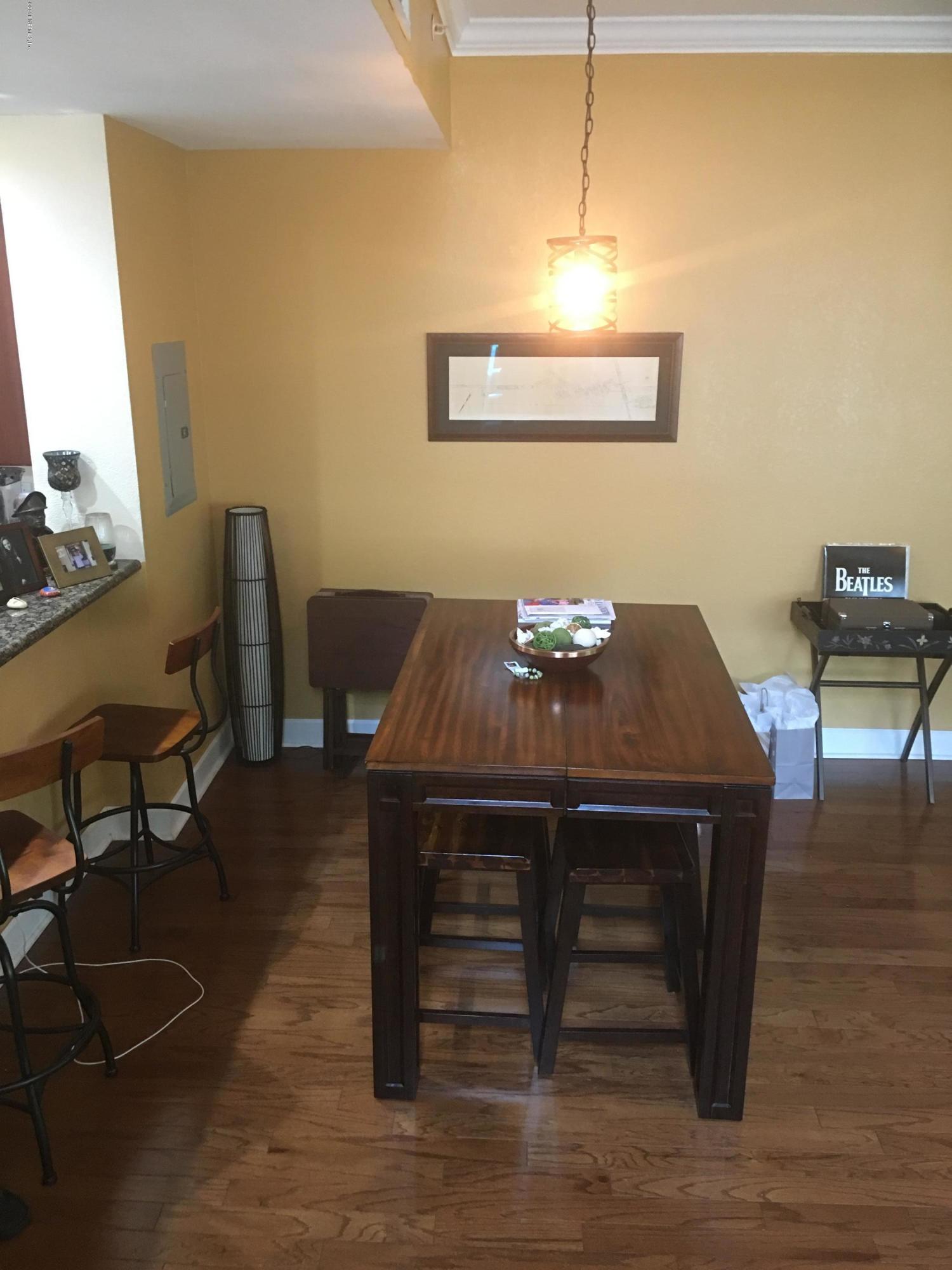 9745 Touchton Road, Unit 2130 Jacksonville, FL 32246 - Photo 8 of 35 Dining Area