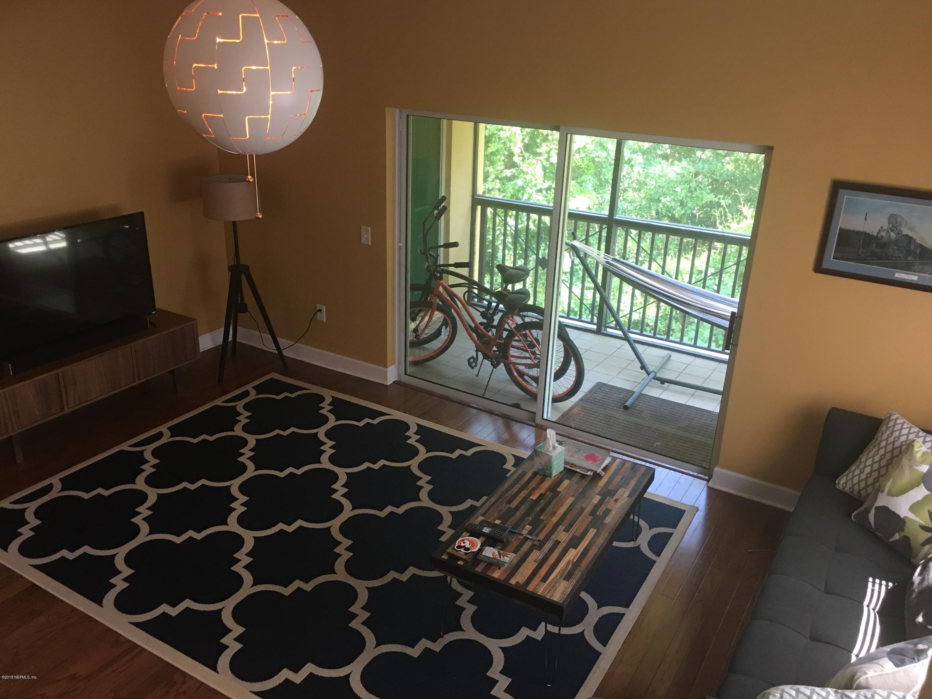 9745 Touchton Road, Unit 2130 Jacksonville, FL 32246 - Photo 9 of 35 Large Living Room