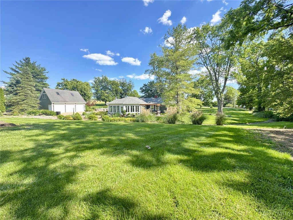 5596 Greentree Road Lebanon, OH 45036 - Photo 8 of 69