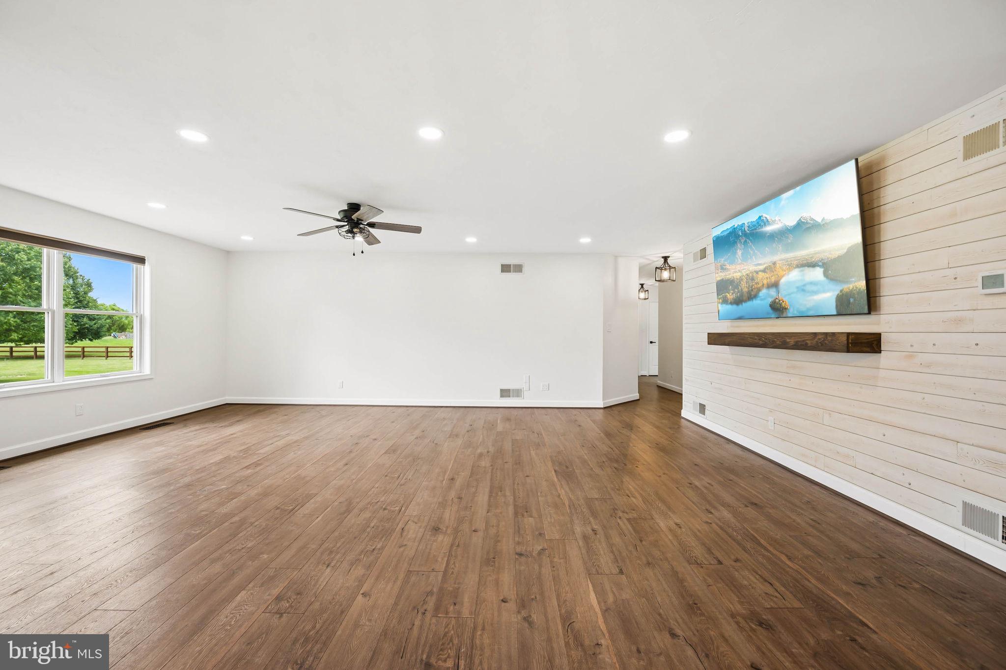 2165 Harney Road Littlestown, PA 17340 - Photo 16 of 55 Gallery Image 16