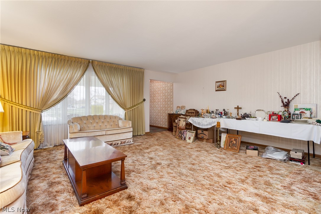 13912 Newton Road Cleveland, OH 44130 - Photo 14 of 35 Gallery Image 14