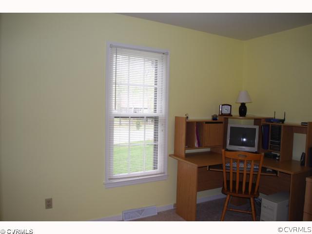 11121 Alanthus Road Midlothian, VA 23112 - Photo 7 of 12 a workspace with furniture and window