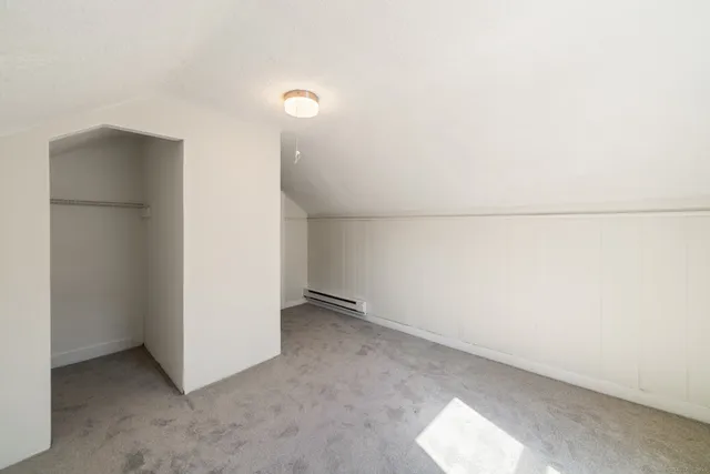 an empty room with a empty space