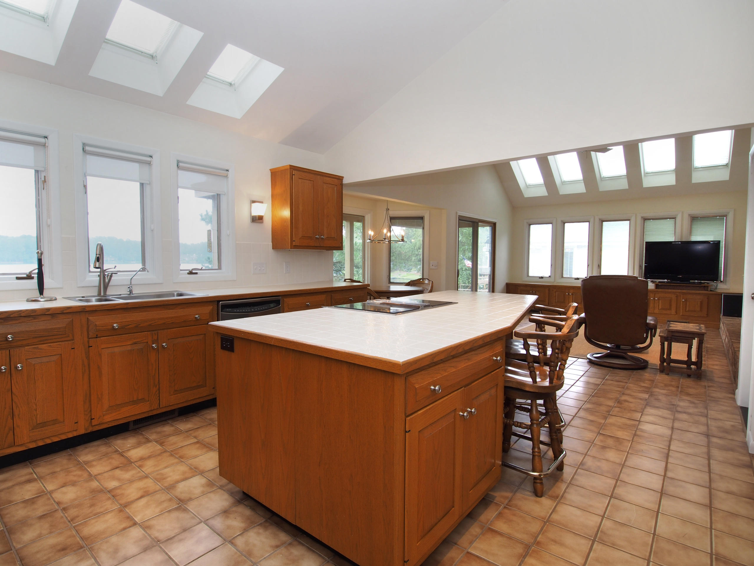 1080 Burning Tree Road Pinehurst, NC 28374 - Photo 5 of 27 kitchen3