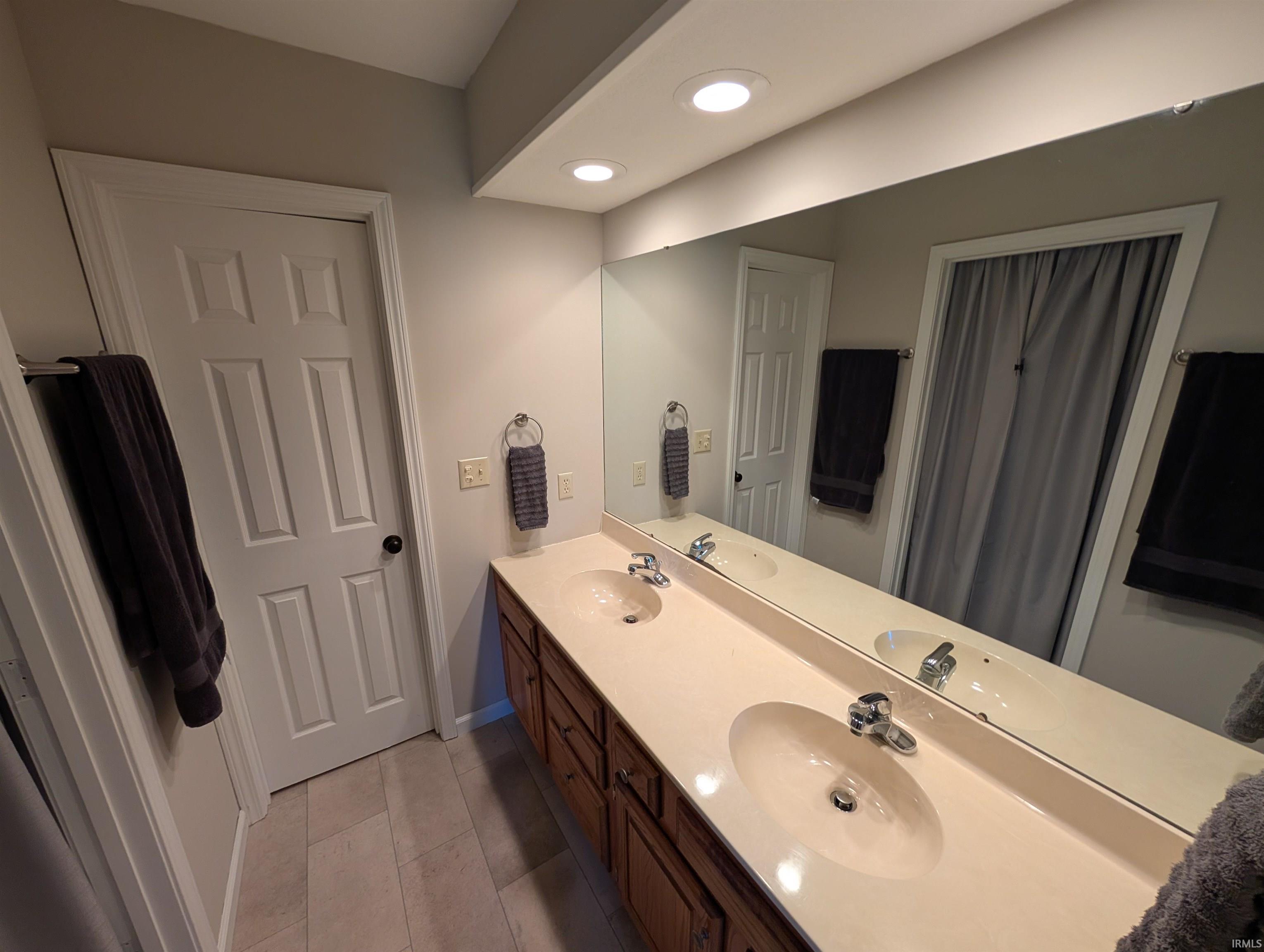 884 Quail Ridge Circle Vincennes, IN 47591 - Photo 19 of 28 Gallery Image 19