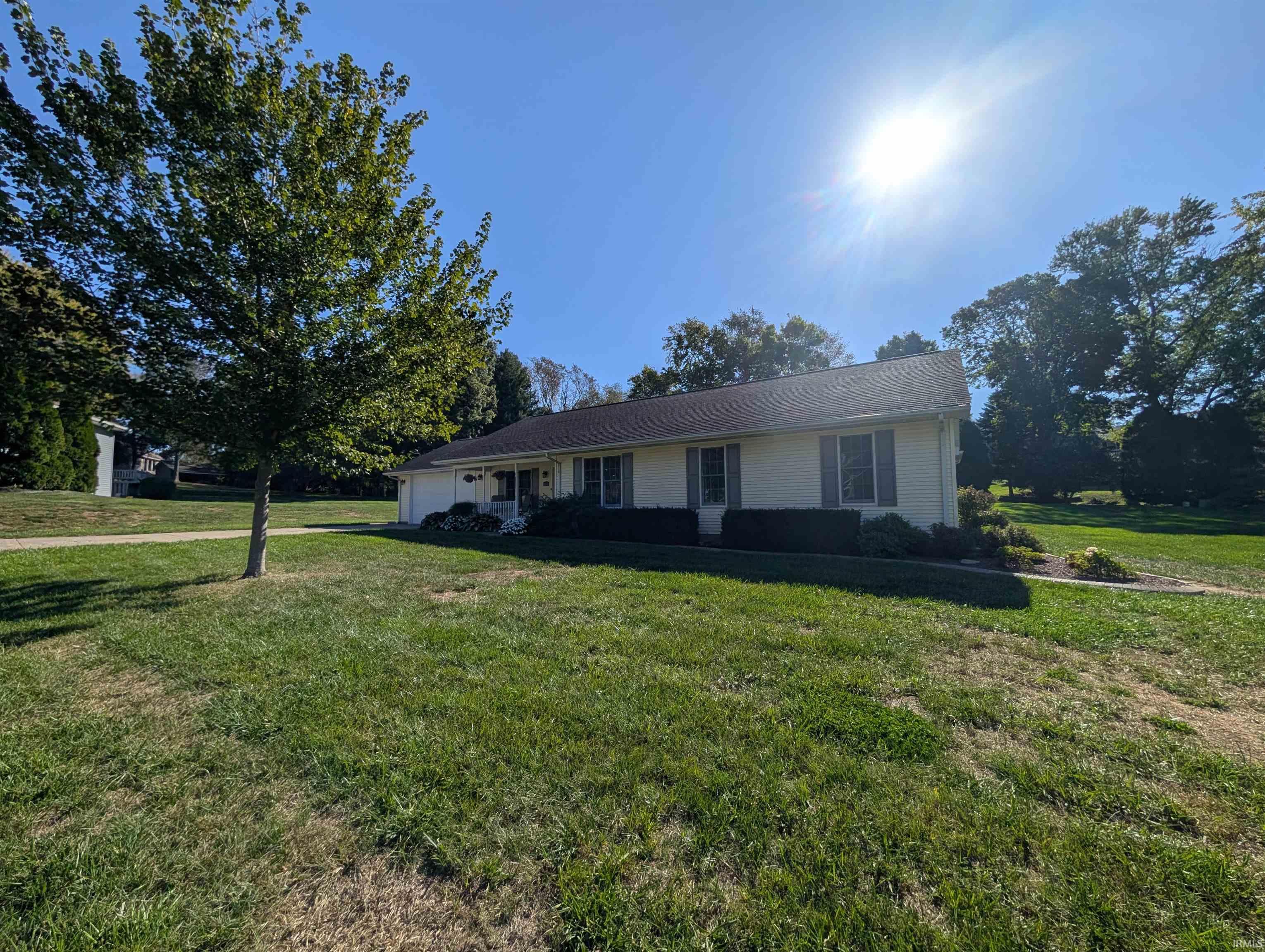 884 Quail Ridge Circle Vincennes, IN 47591 - Photo 3 of 28 Gallery Image 3