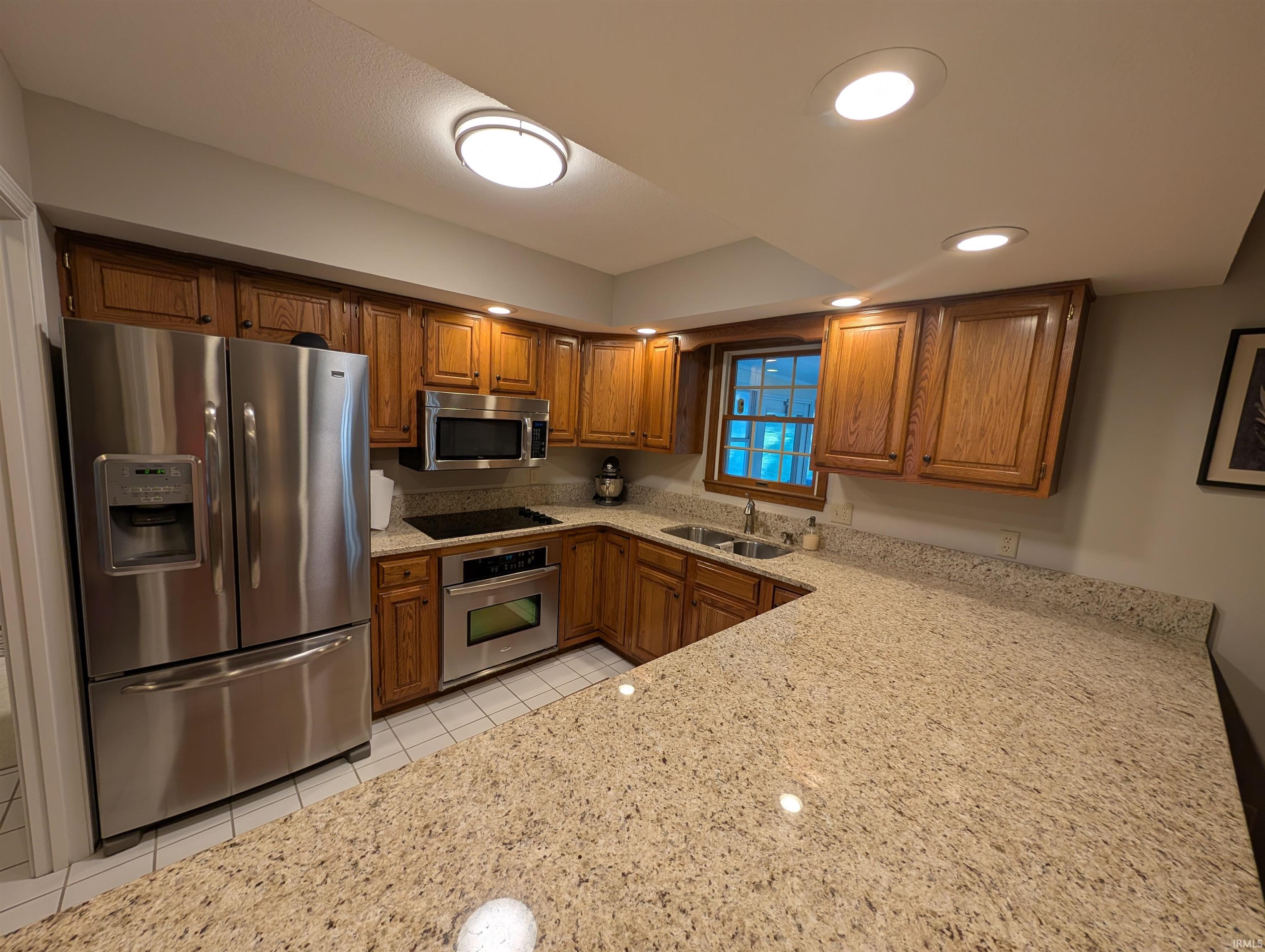 884 Quail Ridge Circle Vincennes, IN 47591 - Photo 8 of 28 Gallery Image 8