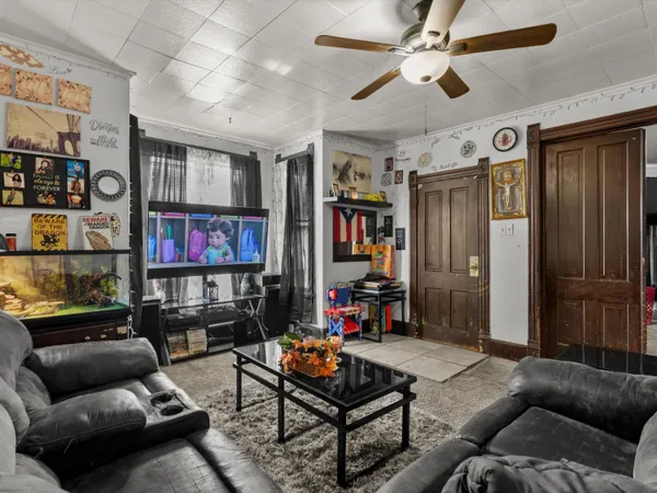 $184,900 | 613 North 14th Street, Unit 613A, Sheboygan, WI 53081